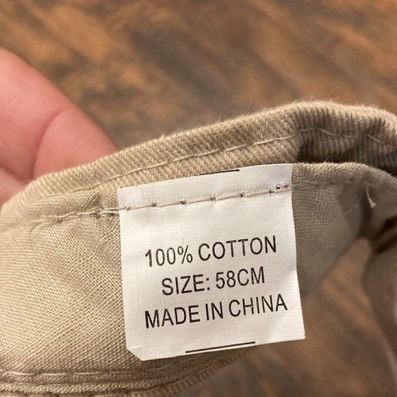 Buccaneers visor - Picture 5 of 6